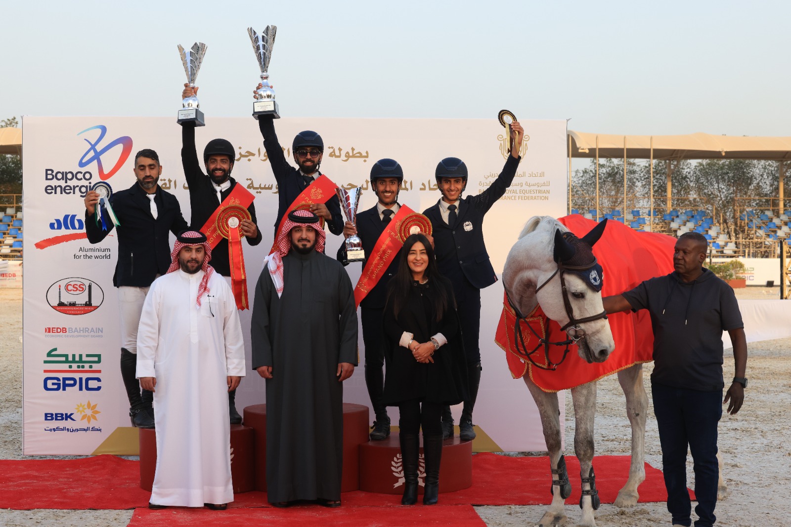 فريق وزارة الداخلية لقفز الحواجز يحقق المركز الأول في المسابقة الكبرى لبطولة الاتحاد الملكي لقفز الحواجز<